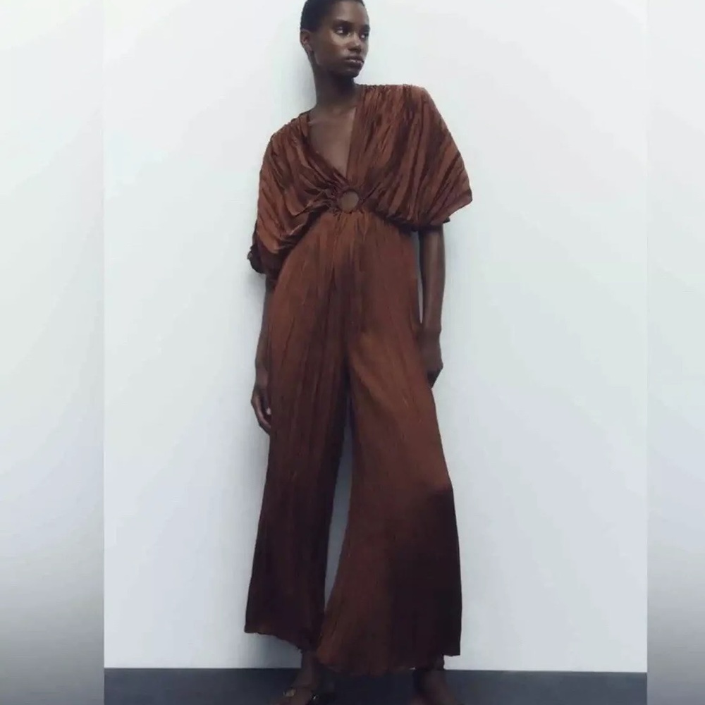 Flowy light fun Zara jumpsuit.  NWT